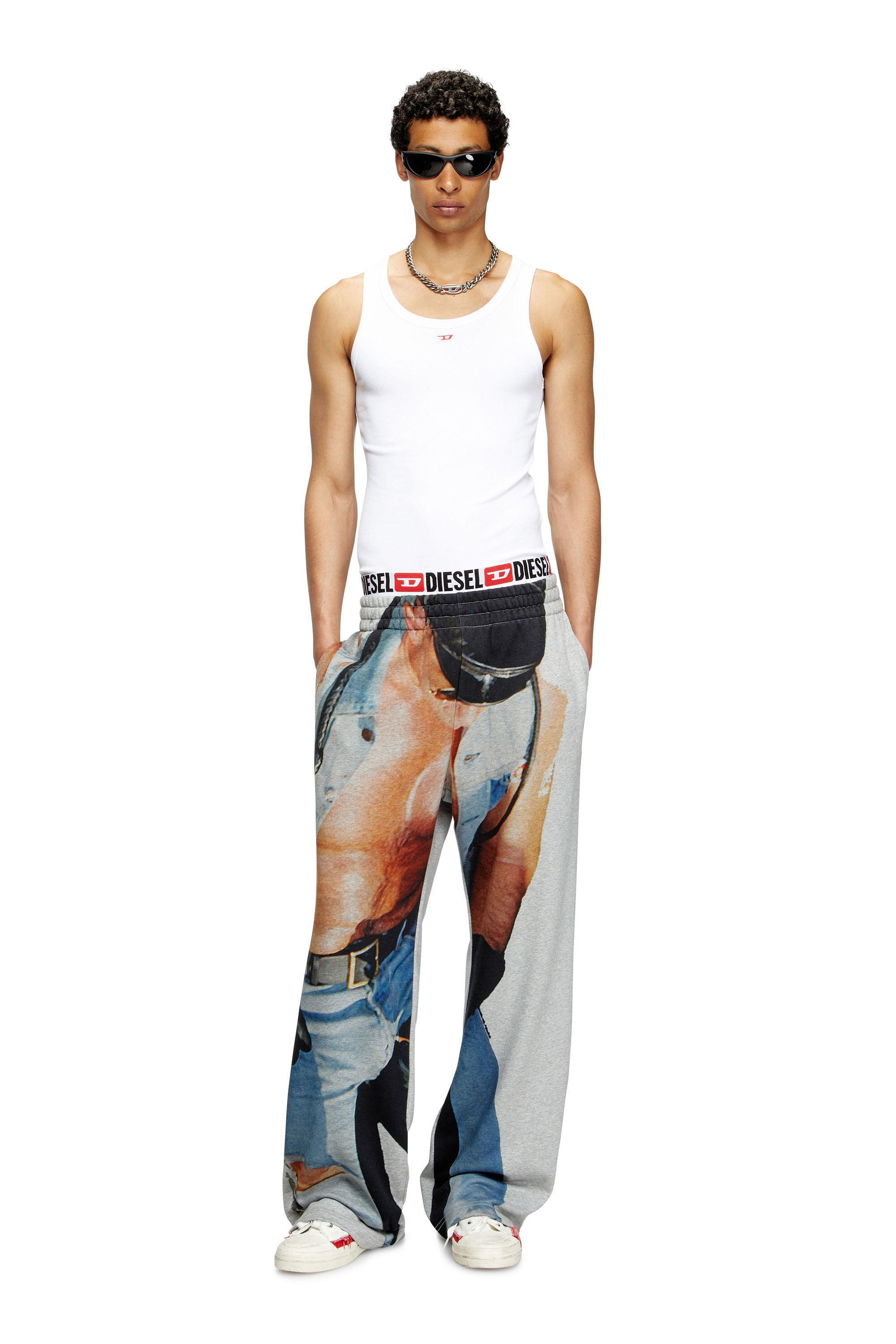 Diesel - PR-P-MARTAINS-TOM25, Pantalones deportivos con estampado gráfico Unisex in Gris - 1