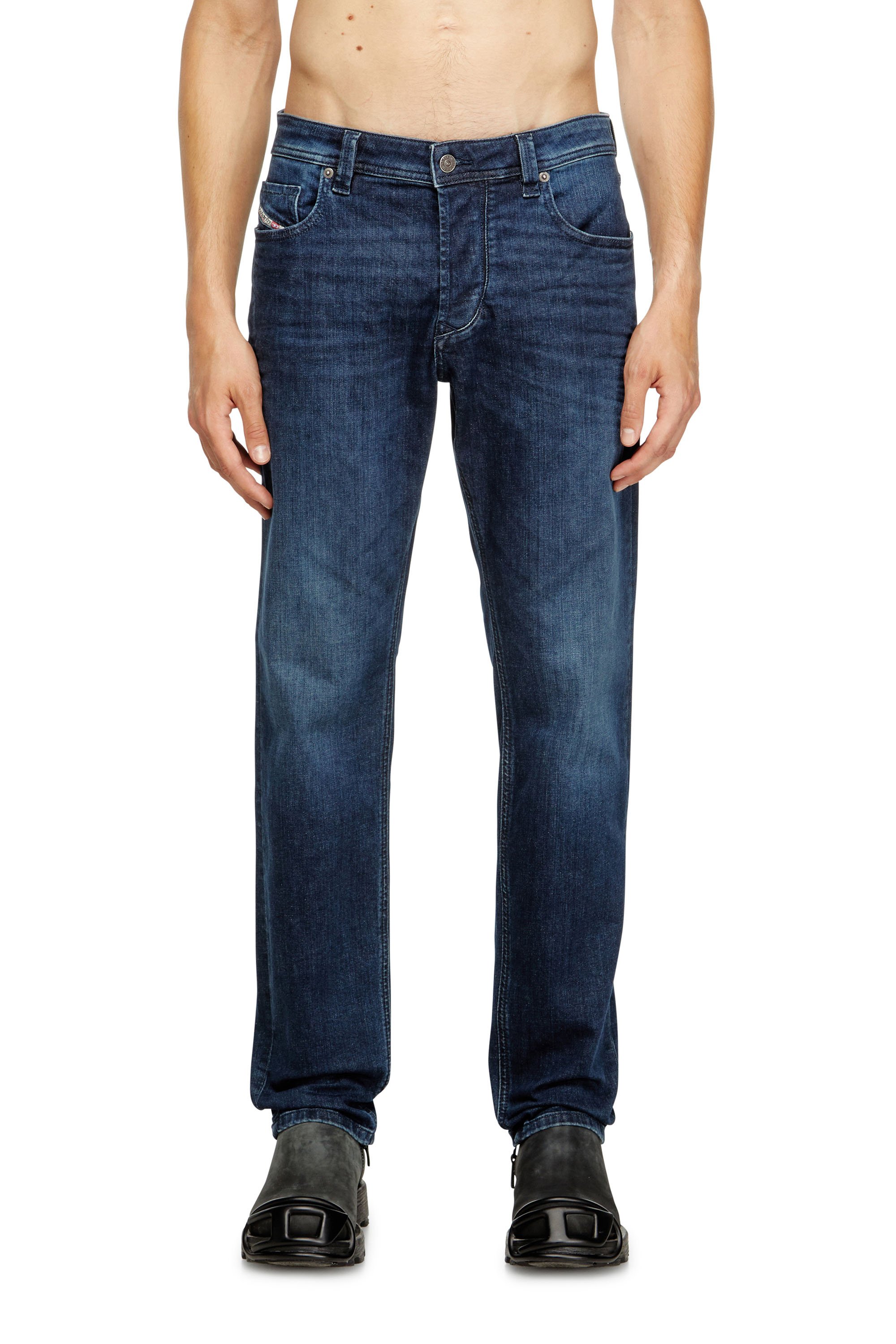 Diesel - Regular Jeans 1986 Larkee-Beex 0CNAA Hombre, Azul Oscuro - 2